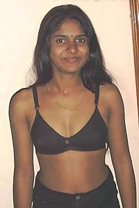 Dusky Indian Bhabhi Sitting Nude At Home