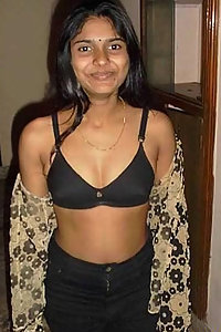 Dusky Indian Bhabhi Sitting Nude At Home