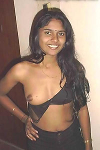 Dusky Indian Bhabhi Sitting Nude At Home