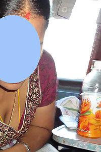 Hot Indian Village Bhabhi Showing Her Boobs