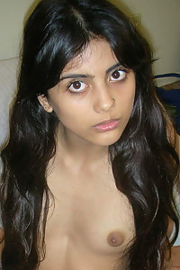 Indian Girl Desperate To Get Fucked