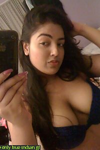 Busty Indian GF Bikini Nudes