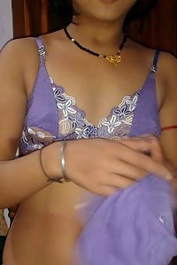 Amateur Indian Wife Opening Her Blouse For Boobs