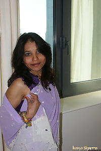 Indian Babe Sari Secret Porn Photos