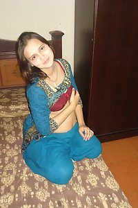 Pregnant Indian Wife Sonia Naked