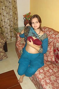 Pregnant Indian Wife Sonia Naked