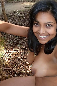 Plump Indian Girl Getting Naked In Jungle