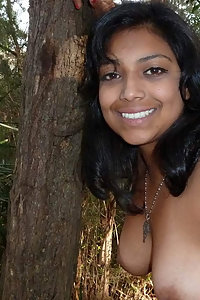 Plump Indian Girl Getting Naked In Jungle