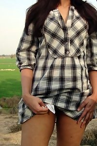 Indian Babe Shamsa Exposed Nude In Farm