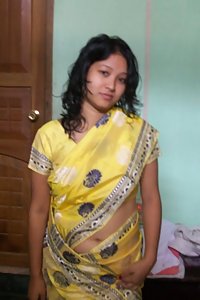 Nude Indian Aunty Padma Erotic Sari Pictures