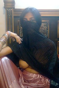 Very Sexy Indian Girl Naked For Boyfriend