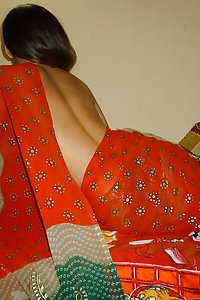 Indian Wife In Saree Stripping Naked Showing Her Natural Tits