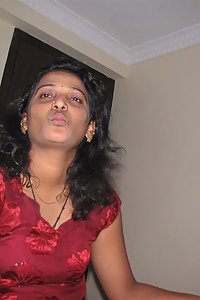 Sexy Indian Girl Nigaat Seducing Boyfriend