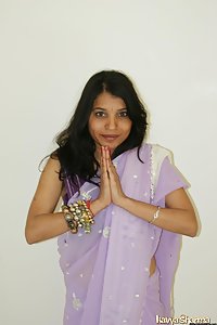 Big Boob Indian Babe Kavya Sexy Sari Photos