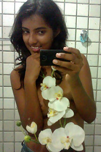 Indian Girl Shower Capturing Her Naked Pics