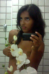 Indian Girl Shower Capturing Her Naked Pics